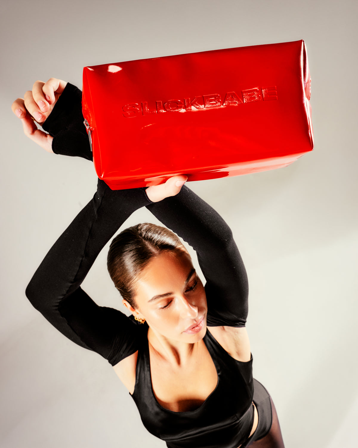 GLOSSY BABE BAG