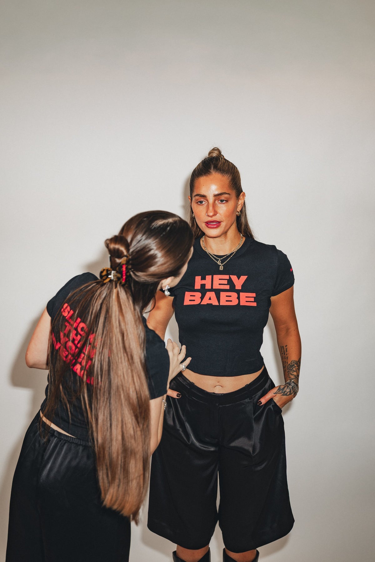 HEY BABE BABY TEE